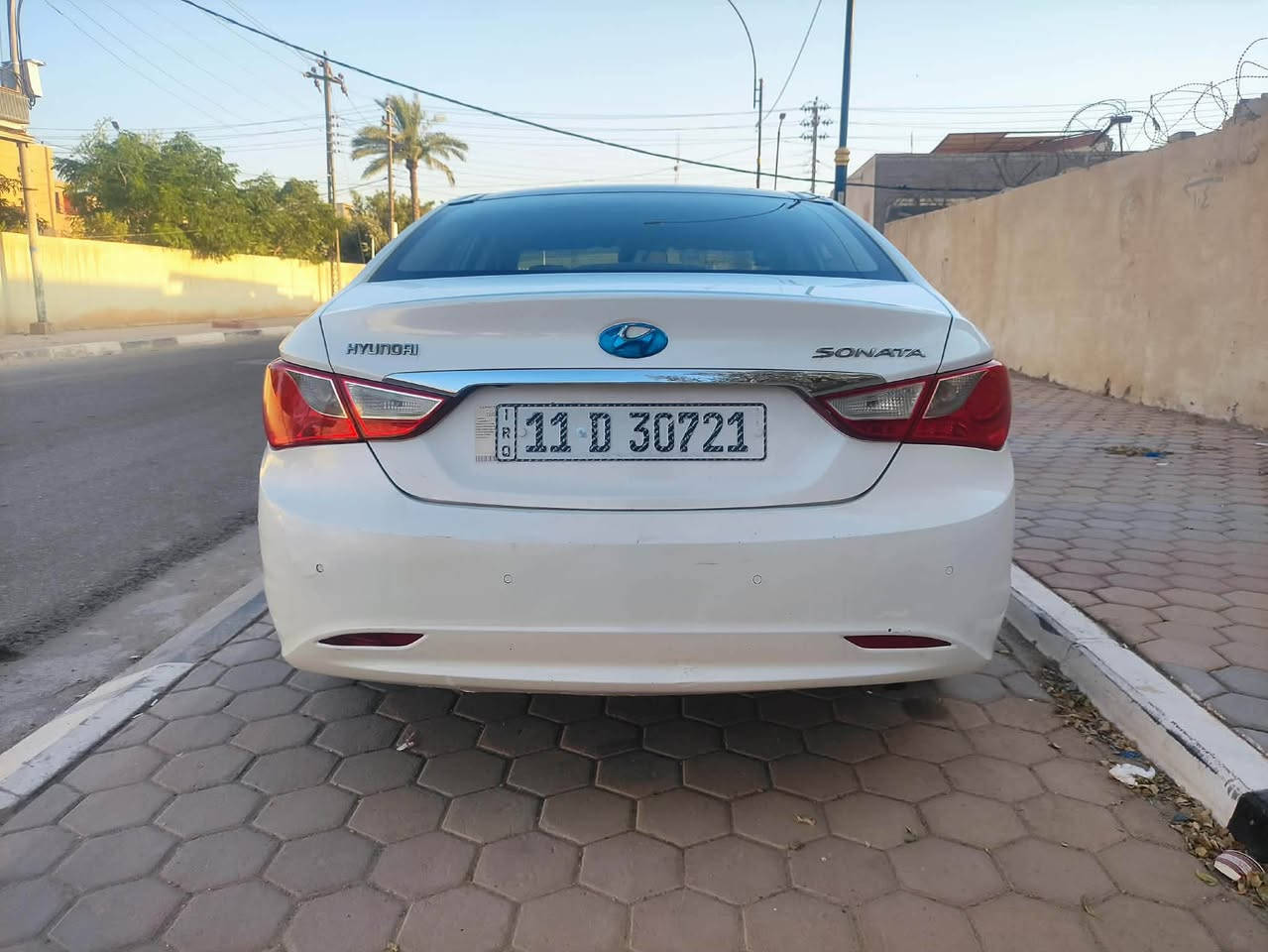 سوناتا 2011 خليجي مكينه 2400 فول مواصفات بيه صبغ بالصفحه اليمنه اثر شخط بدون معجون سياره رقم بغداد باسمي كير مكينه حداديه تبريد كله جديد السعر 110
مكاني كربلاء 
***********
