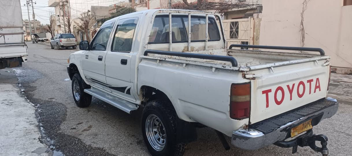 ۳۲گەڵا و مەعامەلە
مۆدێل ۱۹۹۰ 
گێرو مەکینەو ئەکسلو و دە بڵ ئەکسل بەشەرت


**إذا كنت صاحب هذا الإعلان وتريد حذفه لأي سبب، رجاءا أرسل رسالة إلى الدعم الفني**