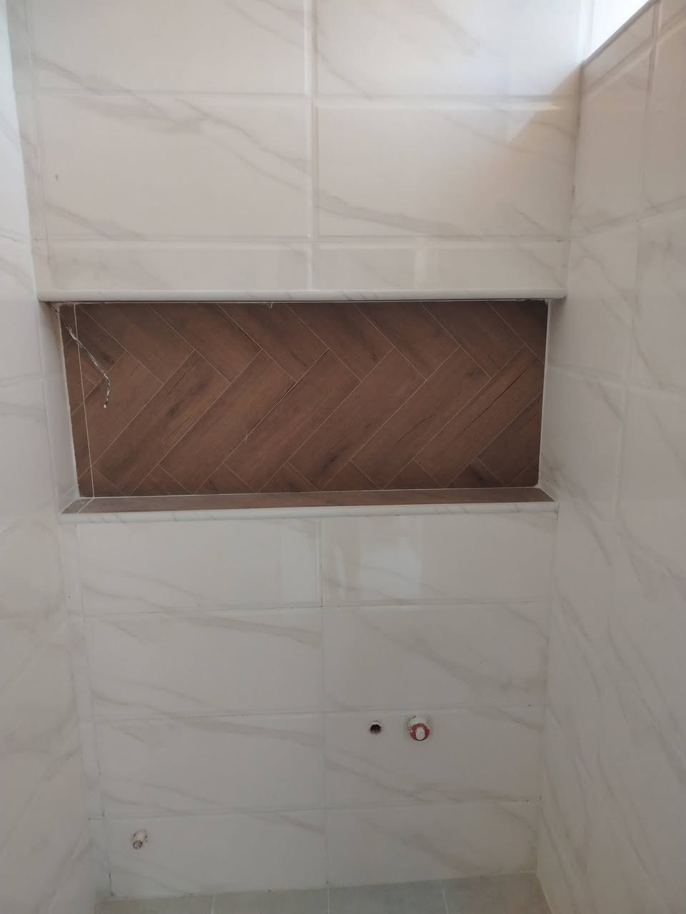 السلام عليكم خلفه سيراميك جدران وارضيه شغل نظيف ومرتب ودرجه أولى بشرط الالتزام بعمل التواصل مراسلت الصفحه أو اتصال عل الرقم *********** واتساب مفتوح التوفيق والنجاح الدائم يارب
