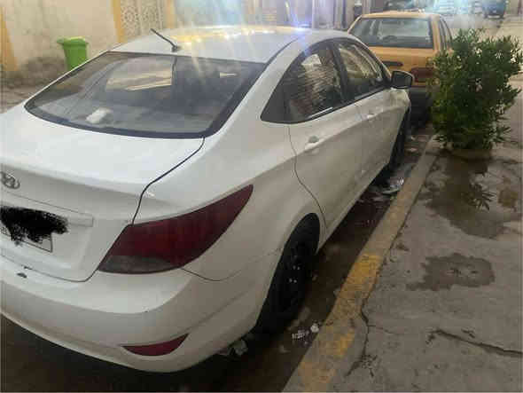 أكسنت موديل 16 مكينه 1400 لا صبغ ولا تبديل عدا كارت بلصندوك حداديه جديده تايرات جدد ضربه  ما بيها رقم نجف مشروع وطني تحويل ثاني يوم اي مكان تتحول  السعر 88 وبيها مجال مكاني بغداد حي اور قرب سيطره كسره وعطش  
للاتصال ‏‪***********‬‏
واتساب ... ***********
