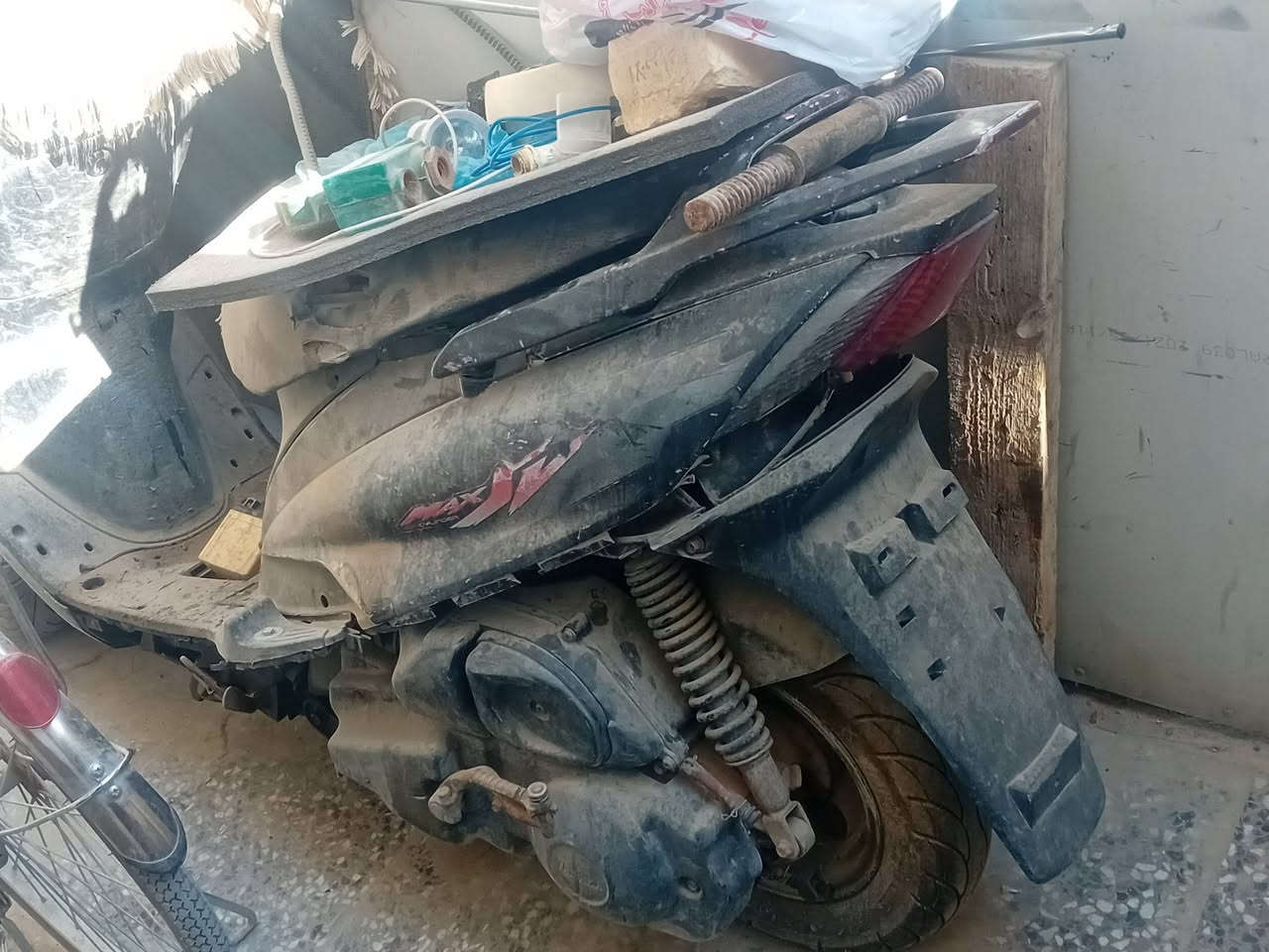 السلام عليكم
ماكس منغولي للبيع  ١٤٠ 
صارلها شهرين متروكة 
٢٥٠ وبيها مجال قليل كلش 
مكاني الدورة 
***********
