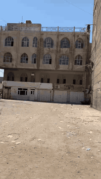 بناية تجارية • الشورجة • ١٦٣م