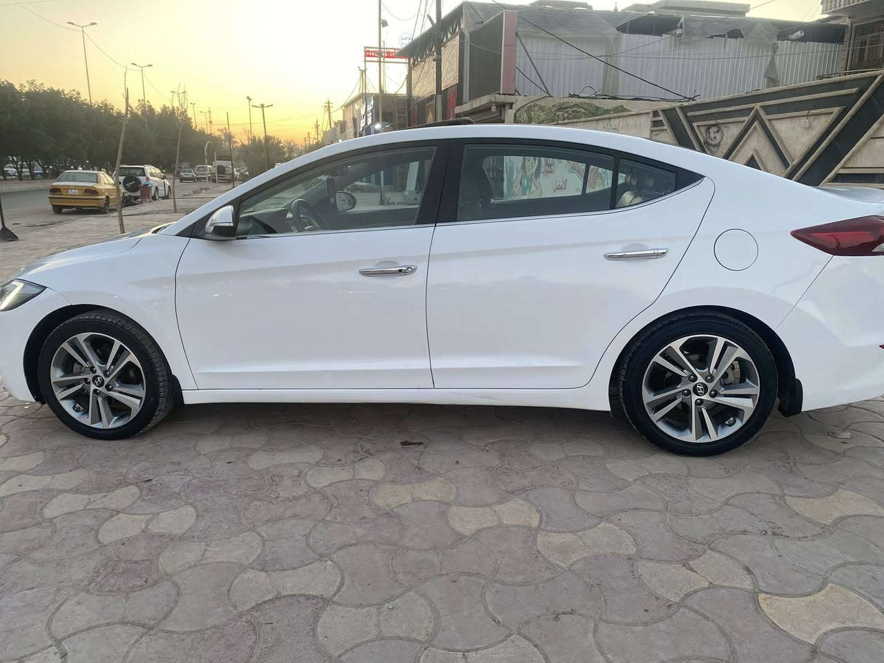 2017 خليجية كفاله حته الدعاميات
فول الفول 1/1 
ماشية 79
رقم بغداد باسمي هزه وسنويه جديده
عنواني بغداد البياع
السعر 158 و ماكو هيج سعر بالنسبه لخواتها ونظافتها
الشراي يتصل 
***********
