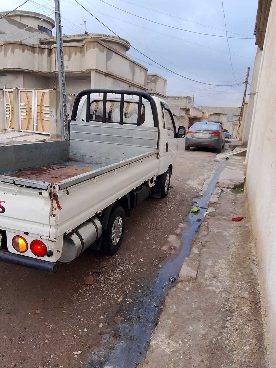 سلام عليكم للبيع كيا 2700 موديل 2012 رقم نينوى مصطره جديد ماشيه 188 بدون ضرر ولا صبغ محرك وكير شرط شاصي شرط سياره جديده شرط التحويل السعر (113) مكاني موصل*********** /***********
