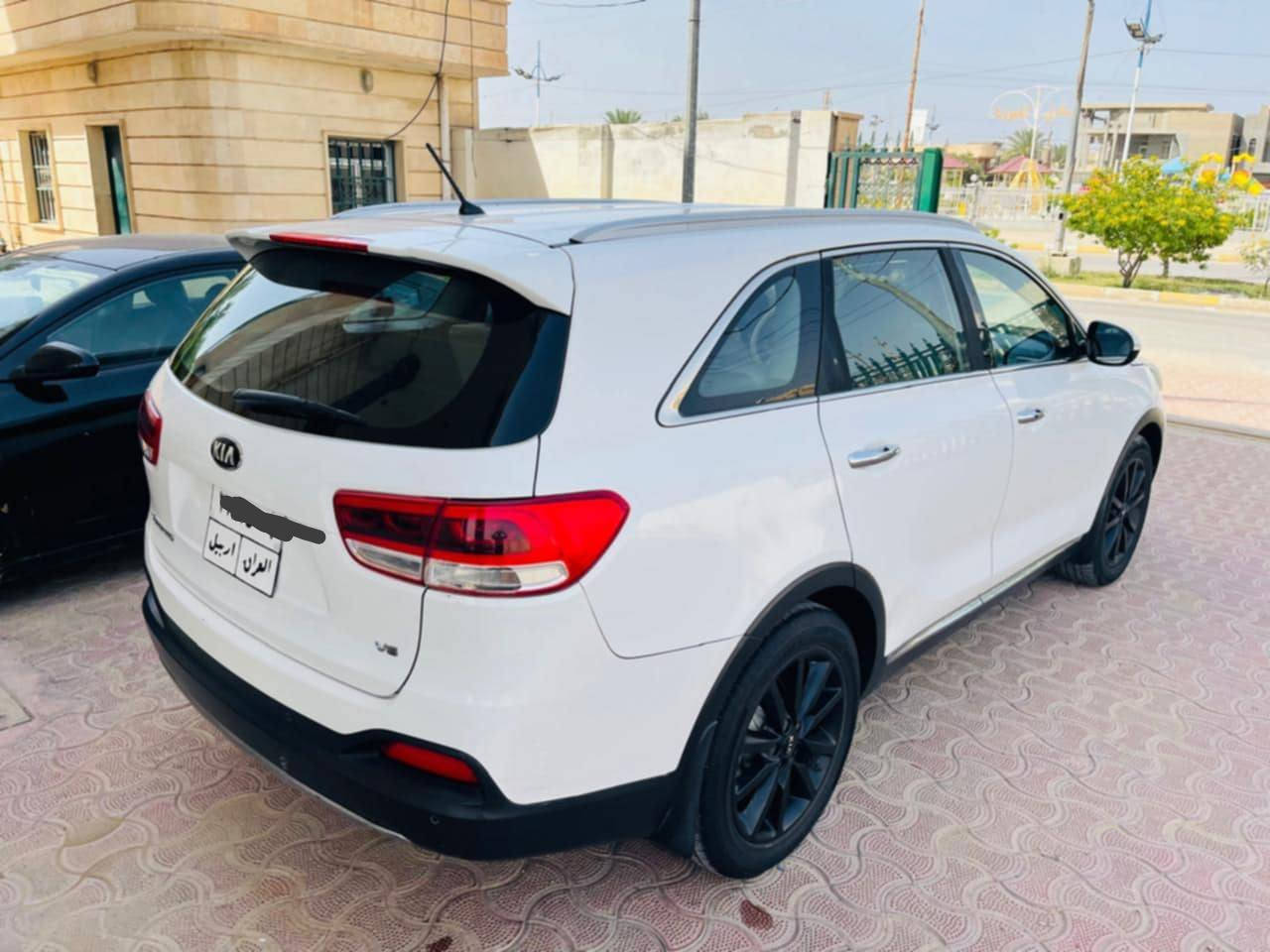 السلام عليكم من رخصة الادمن
عندي سورنتوا خليجي موديل ٢٠١٦ اربيل 
سياره مكفوله كفاله عامه نضيفه وجاهزه 
بصمه تشغيل بصمه ابواب فول عدا الفتحه 
٦ سلندر  مكاني بابل 
السعر ٢١٥ بيها مجال قليل 
***********
