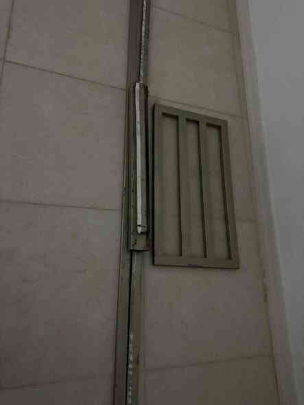 باب -ميز للبيع للاستفسار ***********
