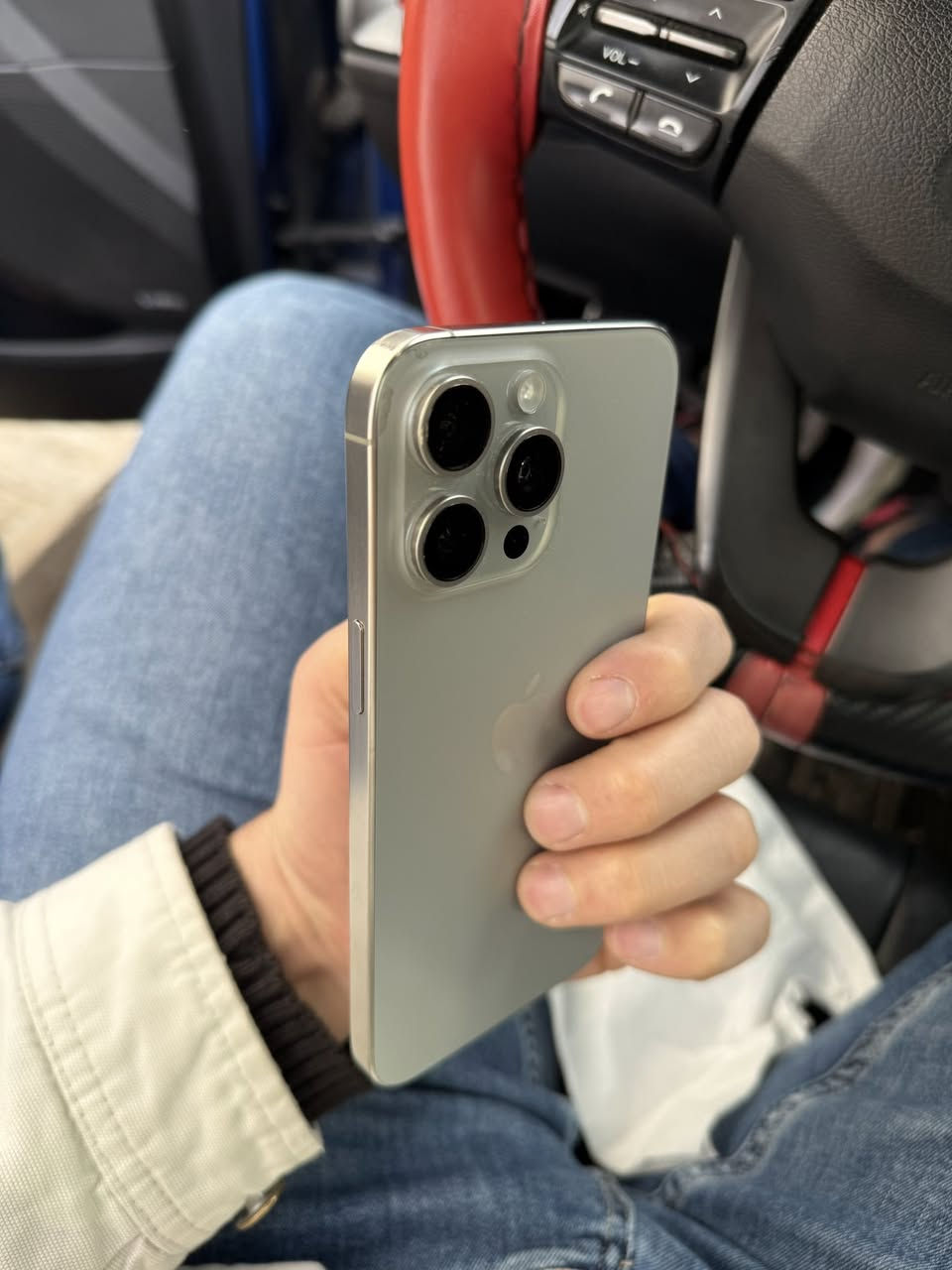 سلام عليكم 

ايفون 15 برو ماكس 

ذاكره 256 

بطاريه 91 جهاز نظيف وكع مني وبدلت شاشه اصليه فقط 
الباقي مكفول 

السعر 750 الف وبي مجال بسيط


**إذا كنت صاحب هذا الإعلان وتريد حذفه لأي سبب، رجاءا أرسل رسالة إلى الدعم الفني**