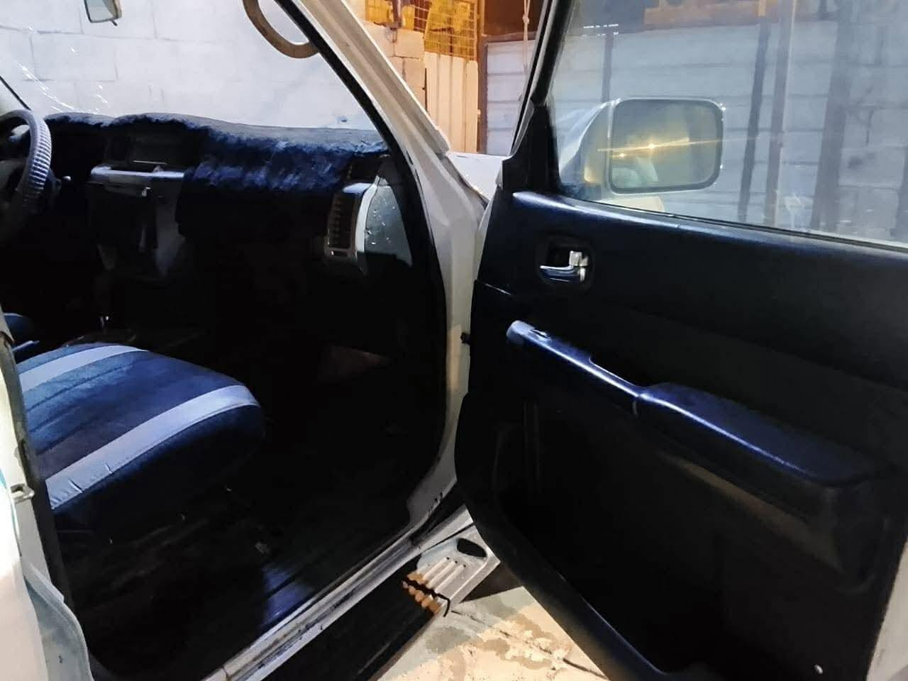 من رخصة مدير الكروب
نيسان باترول موديل ٢٠٠٨ مزاد داخليه
محوره كير ومحرك ٣٠٠٠ فيفتي
نواقصها حداده وطوافه
السعر ٧٥ وبيها مجال


**إذا كنت صاحب هذا الإعلان وتريد حذفه لأي سبب، رجاءا أرسل رسالة إلى الدعم الفني**
