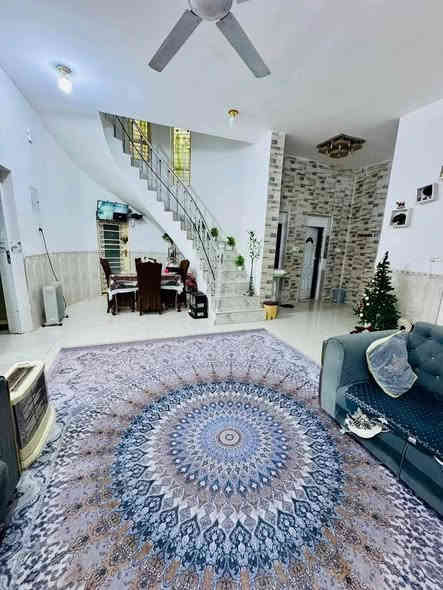 إعلان.......🛑🛑🛑🛑
بيت للبيع مجمع البيادر مساحته 200متر جه حي النفط 

يحتوي على غرفتين وصاله ومطبخ وبراني وصحيات خارجيه وداخليه وحديقه

السعر الكلي 175

مطلوب 110 

بيد صاحب البيت 65

التسديد الشهري 548

للاستفسار الاتصال على الارقام التالية 🌏🌏

***********

***********

***********

مكتب الساعي للعقارات // والمقاولات 🧿🧿🧿🧿

#العنوان سايدين حي الشرطة
