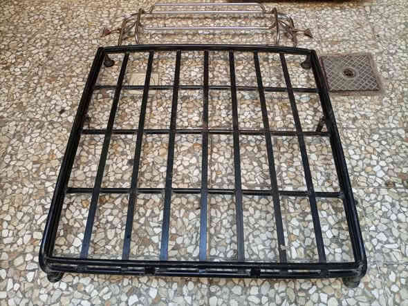 سلات للبيع 
السودة مال قماره 35 الف ثقيل قويه كلش تتحمل كلشي
الستيل مال جنطه  20 الف نظيفه مرتبه 
العنوان نجف ***********
