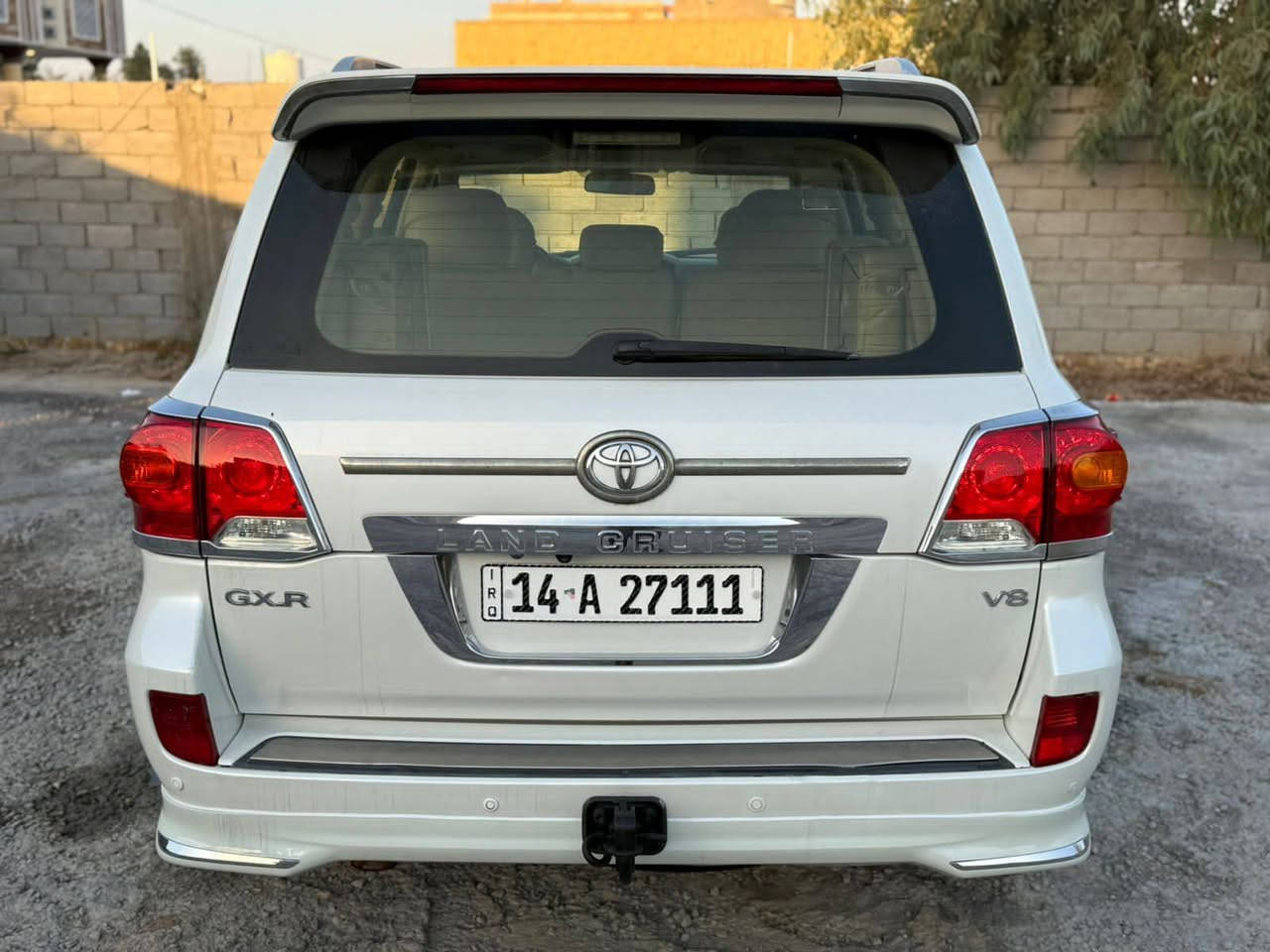 السلام عليكم 
السعر((350))وبيها مجال للشراي 
***********
***********
سياره للبيع اومراوس لاندكروز2013 مكفوله كفاله عامه سياره جديده بريميه 8سلندر سنويه مجدده بأسمي رقم انگليزي للاستفسار الاتصال على الرقم التالي
