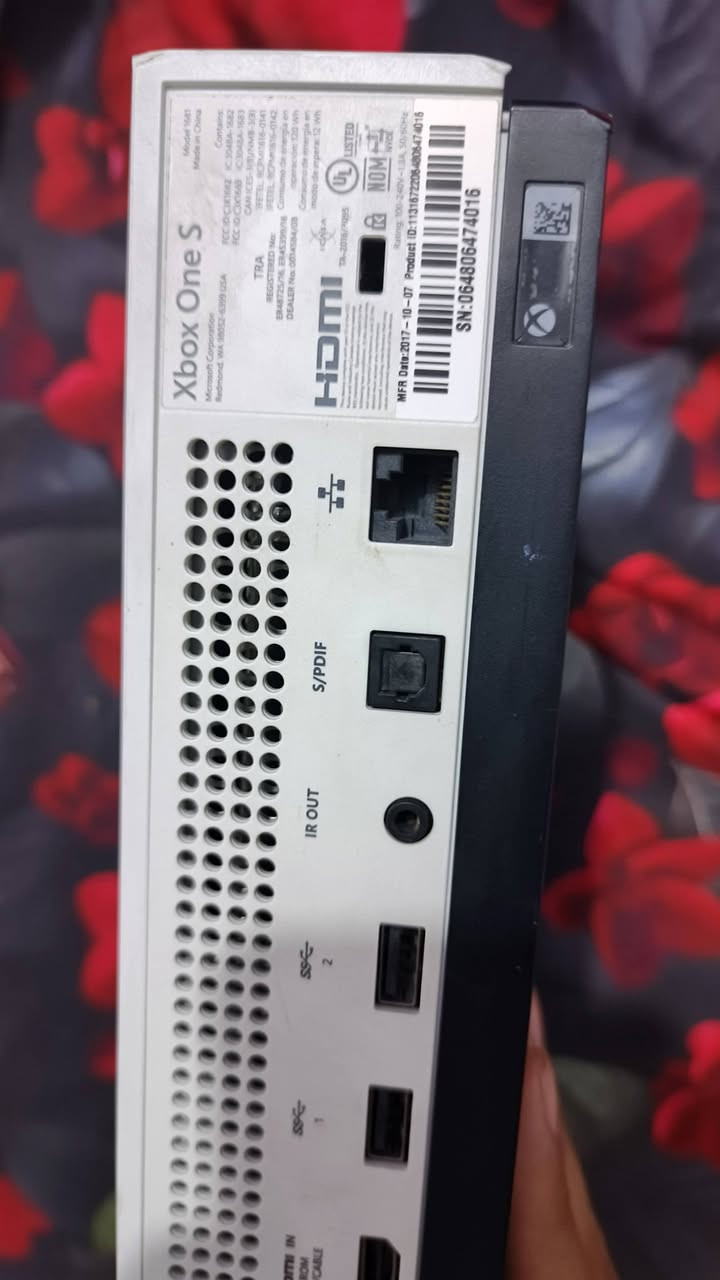 سلام عليكم xbox one s ذاكره 1 تيرا الجهاز لوك ستيكر ما مفتوح  بي قرص فورتنايت  وبيس وسباق سيارات كامل ملحقات جوستك واحد اصلي  سعره 200 بي مجال بسيط 
 يريده يارسلني خاص


**إذا كنت صاحب هذا الإعلان وتريد حذفه لأي سبب، رجاءا أرسل رسالة إلى الدعم الفني**