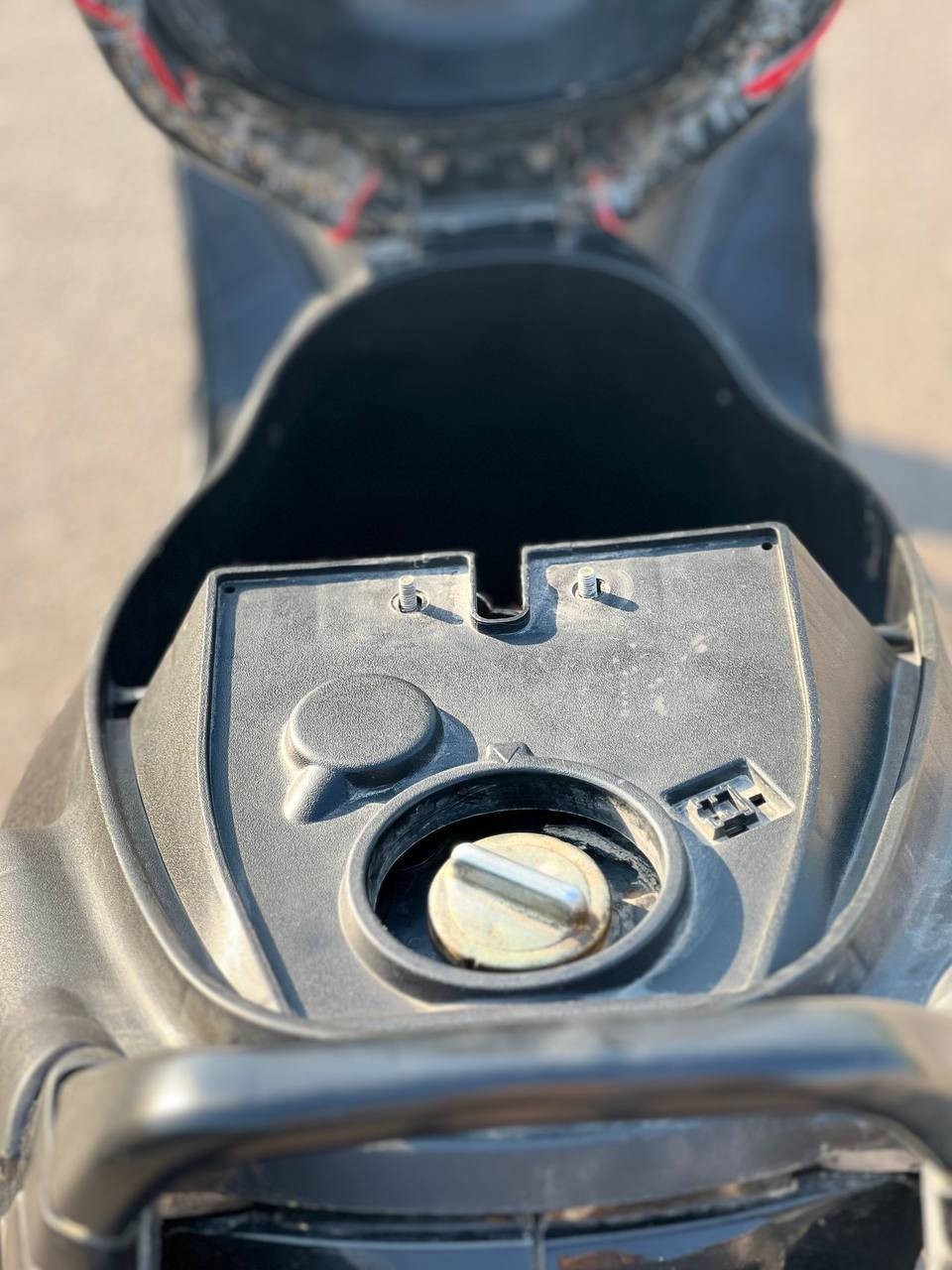 سلام عليكم سبيسي ياباني للبيع 
 دراجه نضيفه بيها شلعه دراجه سلف هندر شغاله كهربائيات كلها شغاله لايت عالي ناصي  تغليف كشن جديد كفر اصليه ابو ختم سعر 450 وبيها مجال  دراجه مفتوحه عنواني كوت رقم الهاتف ***********
