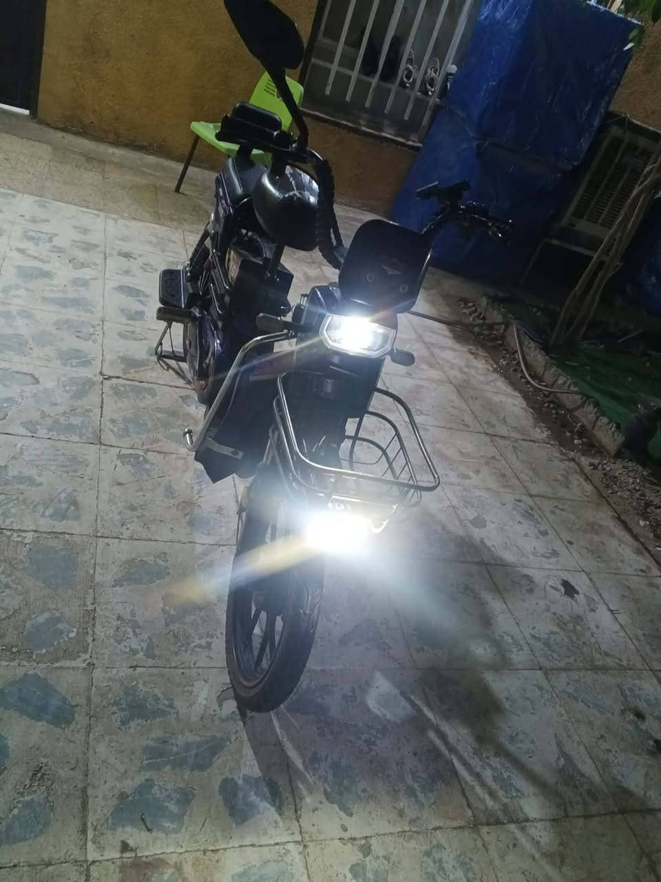 السلام عليكم هذا ماطور شحن للبيع حجم 20 بطاريات كامله السعر المطلوب 300 بي مجال مكانه تكريت رقم الهاتف ***********
