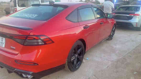 يا الله السلام عليكم هونداي اكورد للبيع موديل 2023 اللون احمر تبديل بنيد  وصبغ بنيد وجاملغ فقط السياره جديده  السعر 195 وبي مجال الاستفسار  ‭0777 703 3270‬ مكان الراشديه
