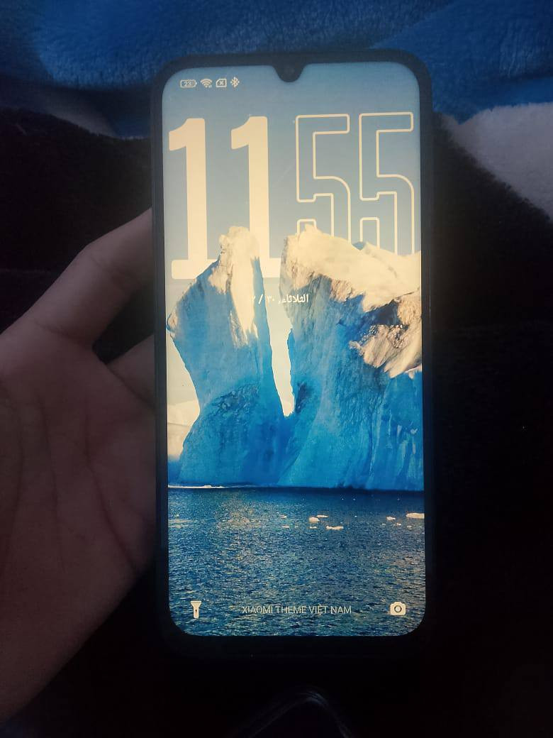 سلام عليكم تليفون للبيع بوكو c85 ذاكرة 256رام8بطارية 6000 ملحقاته موجودة مستخدم 4ايام فقط السعر 140وبي مجال عنوان بغداد الدورة البعثية/***********واتساب فقط
