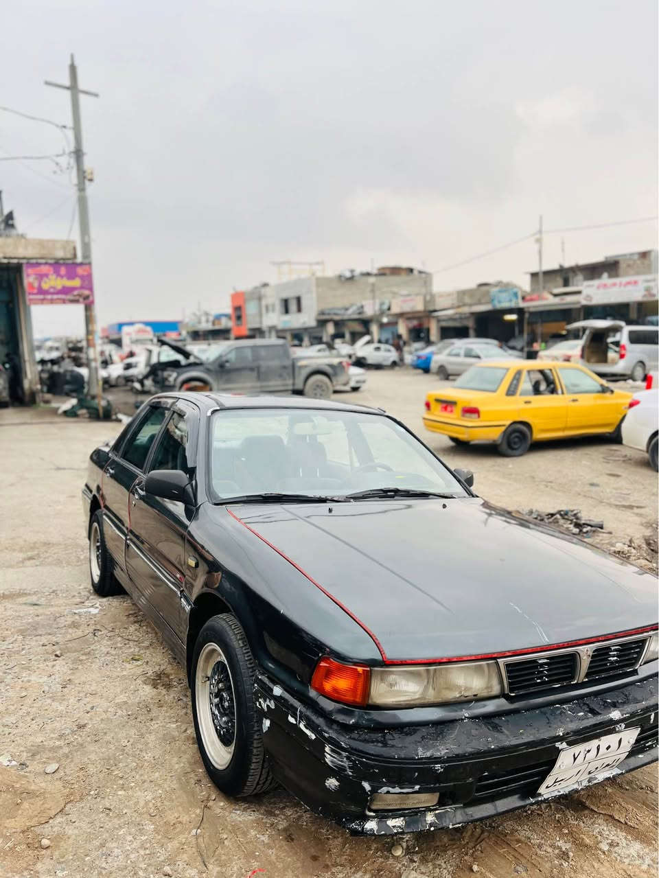 گلان مۆدیل ١٩٩٢ فول سلایت گێر حادی بێ لێدران سەیارەیکی جوان و خاوێن بێ کیشە سحری ٣٥ وەرەقەو معامەلە 
رەقەم مۆبایل *********** أربيل, العراق
