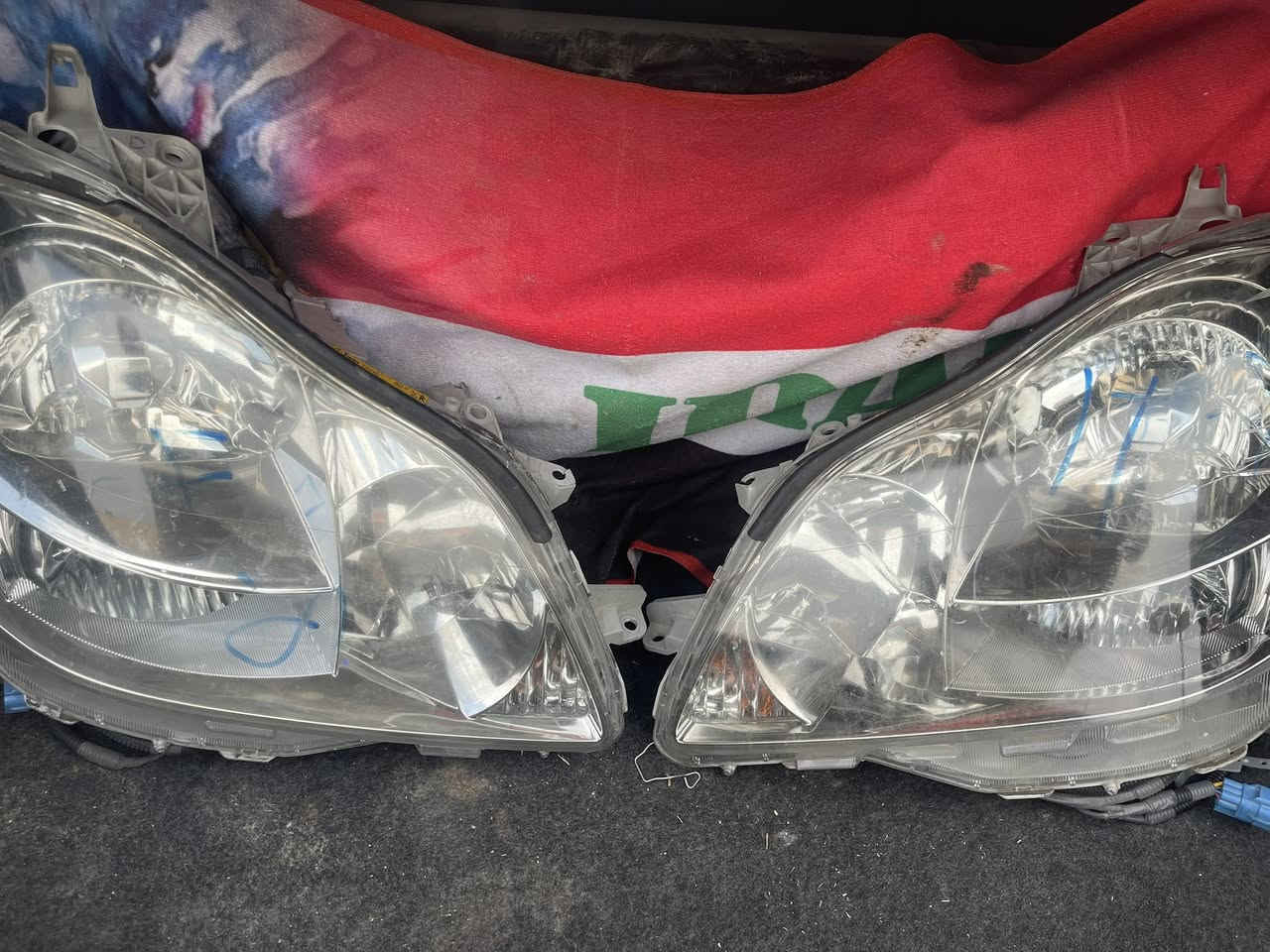 السلام عليكم متاح ليتات شاهين كراون لوك مال كصه حيل نضاف وحلوات بسد شد الشراي يخابر ويتدلل ***********
