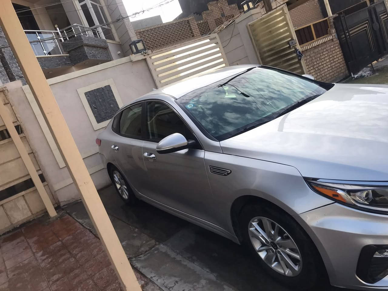 السلام عليكم
كيا اوبتما 2019  Fe وارد امريكي  لون سلفر
الحادث بنيد فقط  قطعة وحدة صبغ 
رقم بغداد  صور الحادث بالمنشور
 محرك 240‪0GDI 
رادار امامي (مانع تصادم) 
رادار خلفي
رادار جانبي
تحديد مسار 
قياده ذاتيه 
فول تحكم ستيرن 
شاشه لمس كبيرة / كامره / حساس خلفي
لد نهاري
ثلاث وضعيات قياده سبورت  ايكو  كومفورت
بلوتوث منفذ  اوكس Usp حاكيه تلفون  
السيارة بيها حالوب بالقمارة قليل 
مكان السياره بغداد / المنصور 
السعر // 145 $ وبيها مجال
للاستفسار ***********
