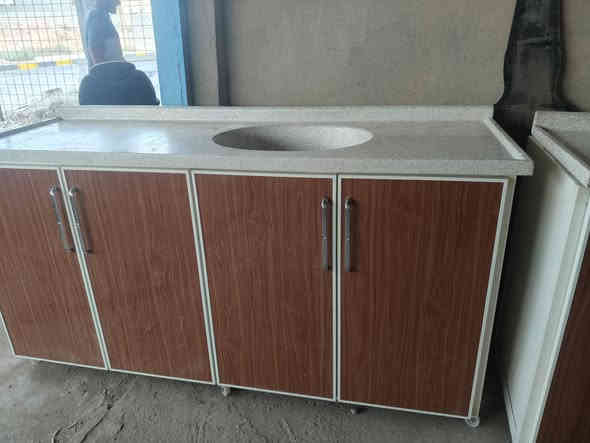 غراض نظيفه للبيع العنوان كياره للاستفسار الاتصال على الرقم التالي ***********
