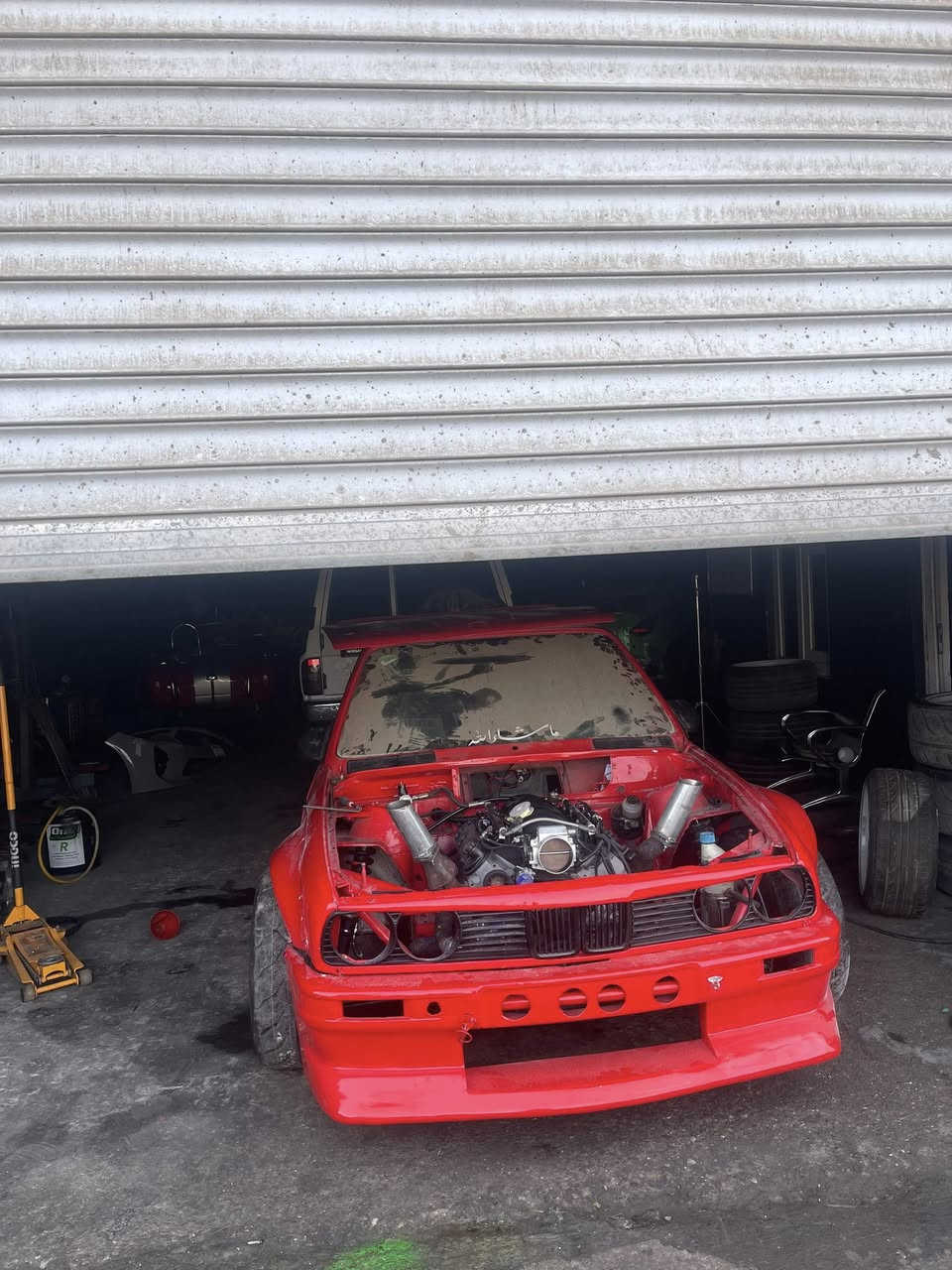 للبيع للبيع
بي ام e30 
رقم دياله مشروع وطني تحويل ثاني يوم 
عليه كسره ستيراً mg اصليه 
تانكي ريسنك 
راديتر بلخلف 
دشبول فايبر شغل الاردن 
هاند بريك 
باور كهرباء 
مشط e46 توني شاده 
كاردن 
رول كيج 
دبلات رياضي امامي خلفي 
نقص مكينه وكير 

سعر ٦٠ وبي مجال للشراي 

الاستفسار *********** 

واذا بالك اي مكينه تنشد بيه موجود
