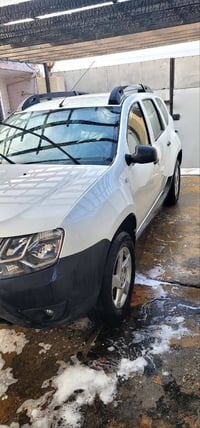 رينو داستر موديل ٢٠١٨ محرك ٢٠٠٠ دوش مكفولة صدر وحدادية بيها جاملغ عكس ...