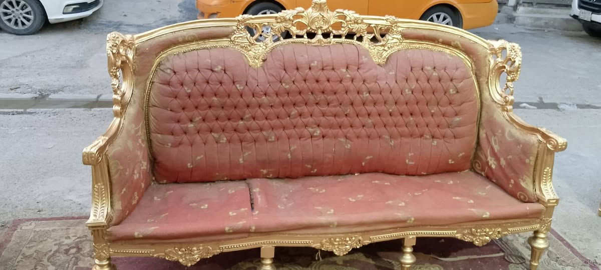 السلام عليكم يتوفر لدينا دواويبن حسب المساحه والقياس وحسب الموديل  اي موديل يعجبكم وشغل بي ضمان ومتوفر  لدينا  اقمشه بكل انواعها كتان وتر بروف  الصناعه الايطاليه للقماش  والي عنده تخم او ديوان استبدال دوشمه او تصليح بأنواعها  احنه حاضرين للاستفسار واتساب  والخاص العنوان  الاعضميه شارع قاسم  الفرع المقابل مطعم ابو قحطان  وتوجد خدمه توصيل  ***********
