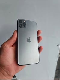 ايفون 11 برو ماكس • ٢٥٦ • بطارية ٩٩