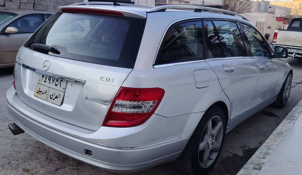 🌹بەناوی خوای گەورە🌹
 بۆ فرۆشتن و گۆڕینەوە
 
🌹ماشاءاللە ماشاءاللە 🌹
شتنی نمونەو لۆکو دانسقە ئەبێت ئاوا بێت 
مارسیدس سی کلاس  مۆدیل 2008
بێدەعم و بێ لێدراوی نوکەدەرزی ناوگرتنی
 نییە
چوار بۆ پێنج پارچەی پەمپە
لەسەر کاڵ بونەوە بۆ جوانی کراوە
هەیکەلو ناوی نمونەیە لە جوانیدا 
بەس ماشاءاللەی ئەوێت
سەیارەیەکی هەتا بڵێی نەرمەو لێخوڕینی زۆۆر خۆشە زۆۆر بەکێش و بە هەڵمەتە

گێڕو مەکینەی کراون vvti 3000 لەسەرە
لەسەر قوڵاغی بیلادی دانراوەتەوە
گێڕو مەکینەو تەقەو ڕەقەو دەعم لێدراو کارەباییات و تەحویل و غەرامە بەشەرت 
دەعامی بۆ دەعامی بەشەرت...
شوێن.. هەولێر..
نرخ... 77 وەرقەو معامەلە
ژ.م... ***********
***********
​🌹بسم الله الرحمن الرحيم🌹
       للبیع او مراوس
​🌹ما شاء الله.. تبارك الله🌹
​للبيع مرسيدس (نمونة ولۆك)، السيارة مال جناي وبحالة نادرة:
مرسيدس C-Class موديل 2008
​البدي: السيارة مكفولة من الدعم والضربة، حتى "طخة إبرة" ما بيها من الداخل.
​الصبغ: بيها 4 أو 5 قطع "بەمپ" (رش تجميلي) على كد الشخوط وتكليح الصبغ، يعني مصبوغة على نظافة.
​النظافة: الهيكل والداخلية توب، السيارة "وردة" وما شاء الله عليها.
​القيادة: سيارة ناعمة جداً، سحبها قوي وعزمها عالي (طيارة بالشارع).
​المواصفات:
​المحرك والكير: محرك كراون 3000 VVTI، راكب على قلاغ بلادي وشغله كولش نظيف.
​الضمان: (كير، محرك، صدر، كهربائيات، تحويل، وغرامات) كلها بشرط الفحص، والسيارة من الدعامية للدعامية مكفولة.
​التفاصيل:
​المكان: أربيل.
​السعر: 77 ورقة (بيها مجال ومعاملة للشراي).
​للاتصال: *********** / *********** أربيل, العراق
