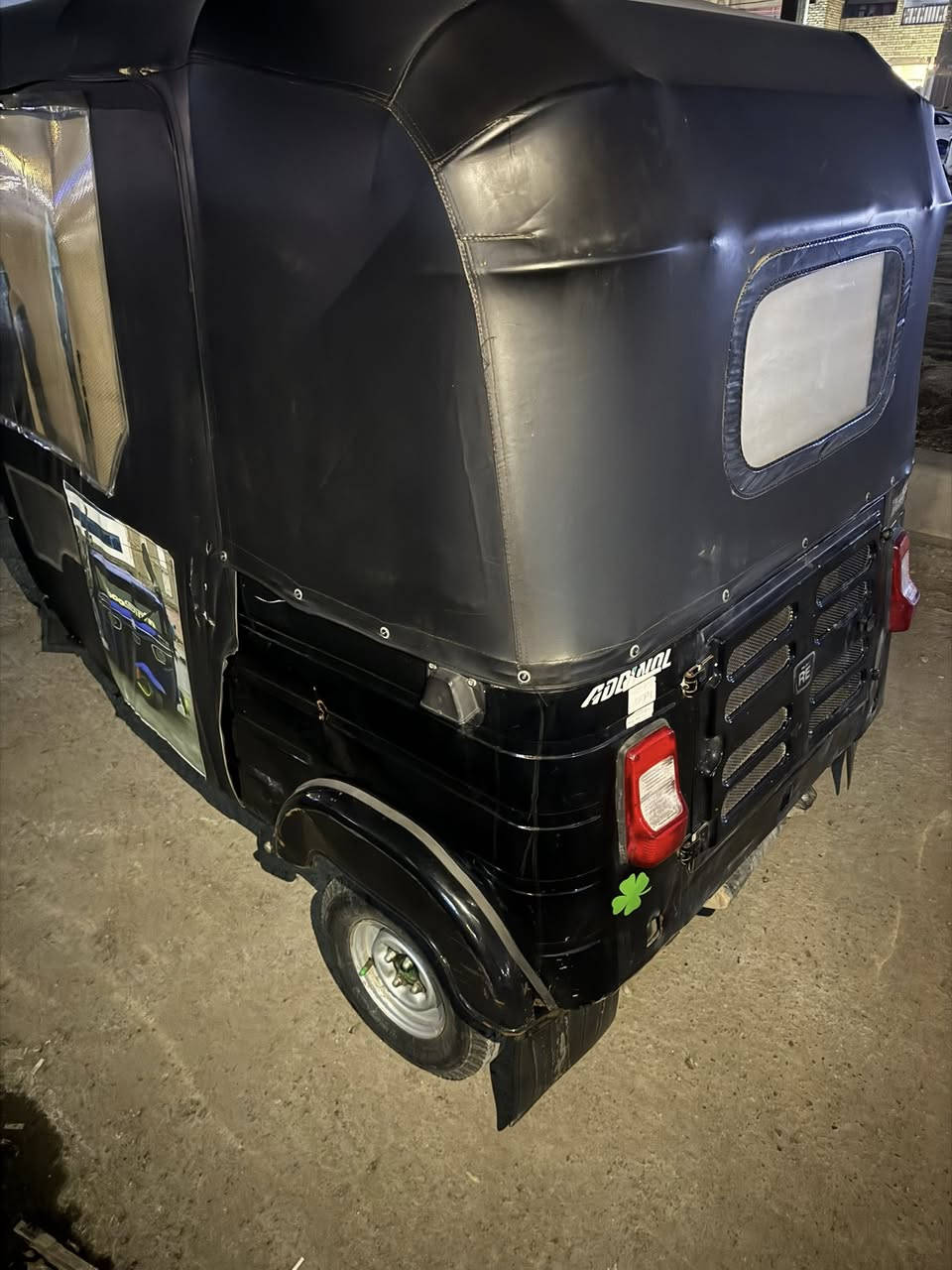 تكتك موديل ٢٠٢٠ بيهه صفحه ولغد صبغ فقط الباقي عل ابلاد رقم وسنويه تحويل ثاني يوم بسمك مدينه الصدر ***********
