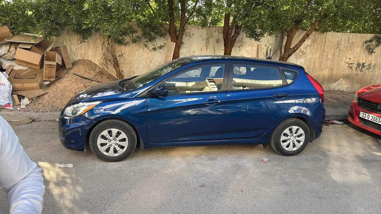 السلام عليكم 
اكسنت موديل 15 وارد امريكي السيارة كلين بيه بالعراق باب السايق فقط 
حجم المحرك 1600 GDi
رقم بغداد بسمي تحويل ثاني يوم السيارة مكفولة معايزه اي شي 
سعر105 وبيه مجال 
مكانه بغداد الدوره 
رقم التلفون ***********
*********** بي واتساب
