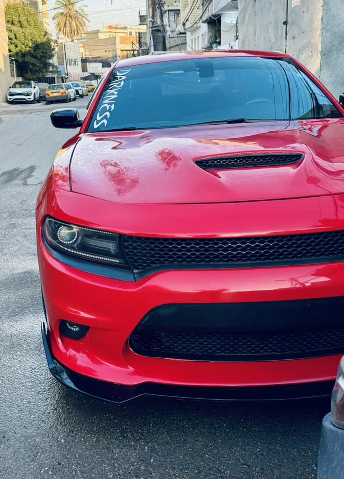 تشارجر RT مكينه 5700 لون احمر طماطي مميز كنديه حادث خشم البنيد او خشم جاملغ السايق البنيد محدث والجاملغ مصبوغ بدون أيرباك الباقي مكفول من الصبغ والتبديل موديل 2018 نص مواصفات ماشيه 49 اخت الزيرو رقم بغداد 
مكان السياره بغداد 
الاعظمية / الصيلخ 
رقم التلفون /***********
***********
