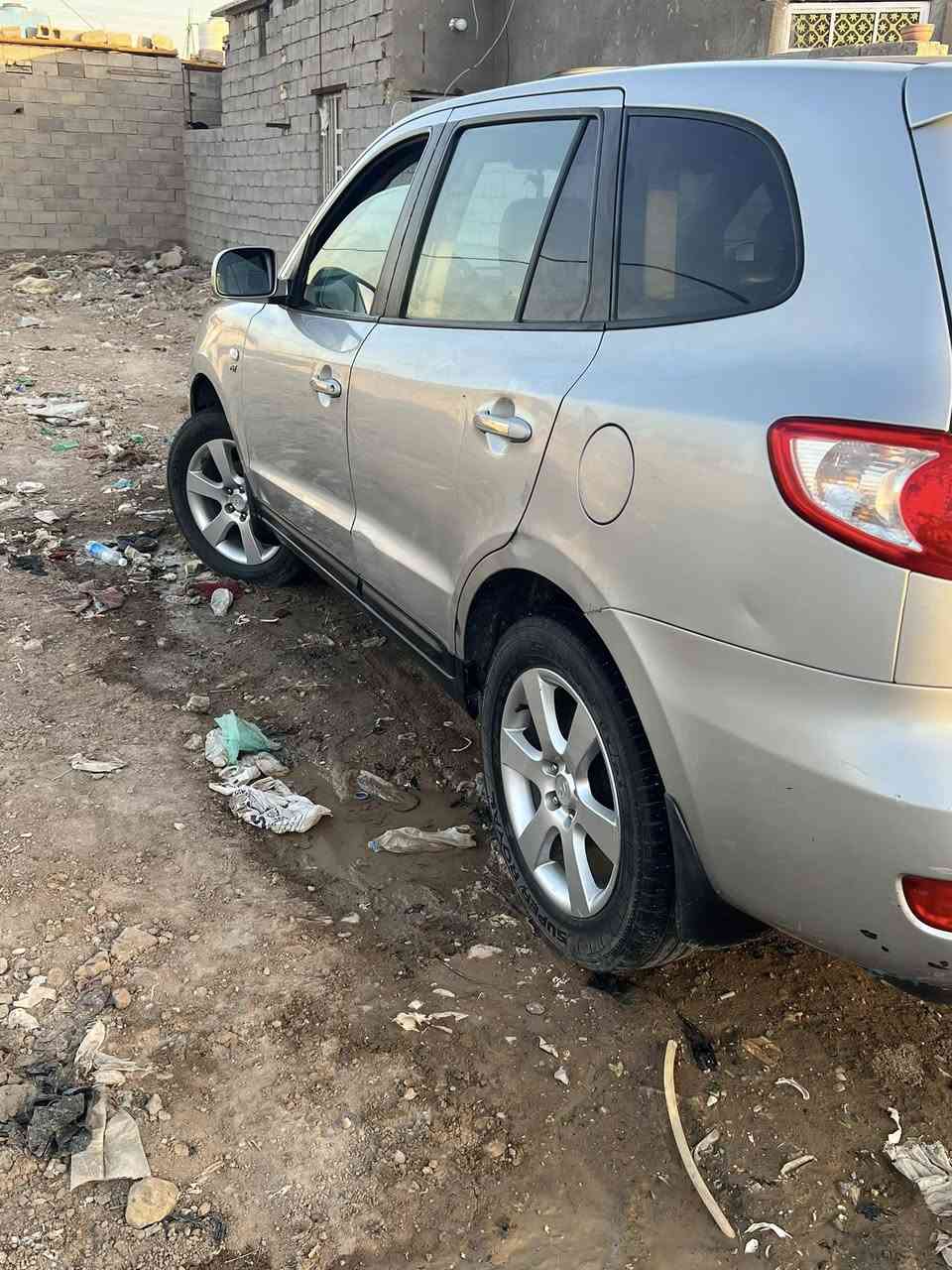 السلام عليكم من رخصه صاحب الكروب المحترم للبيع سياره سنتافيه كاز  فول مواصفات فتحه سقف تحكم ستيرن كير مكينه بلايلون تدفئه تبريد تدفئه كشنات مرايات شفط تخم تاير سياره كصه وحده متوامه وكامله  حساسات امامي خلفي سياره سبعه راكب 2009مكان بغداد بيع او مراوس حسب القناعه ***********
