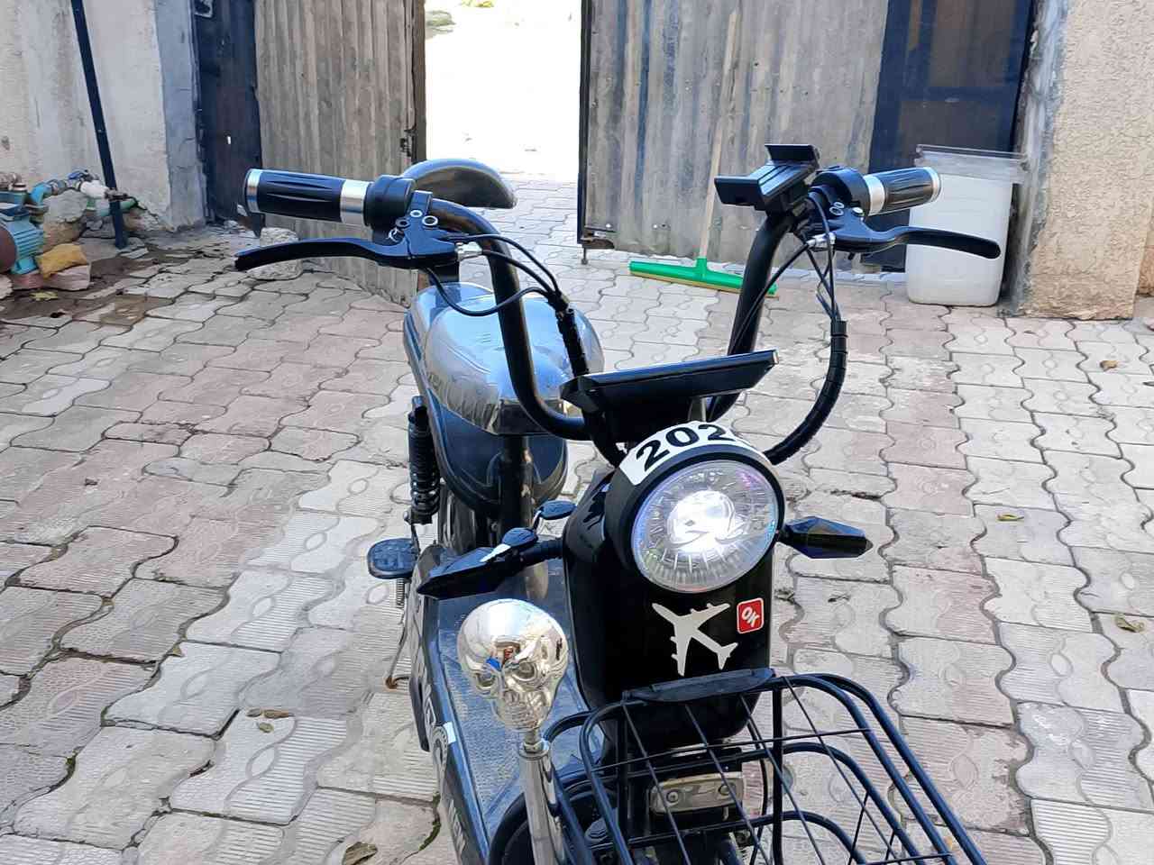 للببع اتصل بالرقم صاحب الدراجة ‏‪0778 194 4708‬‏
