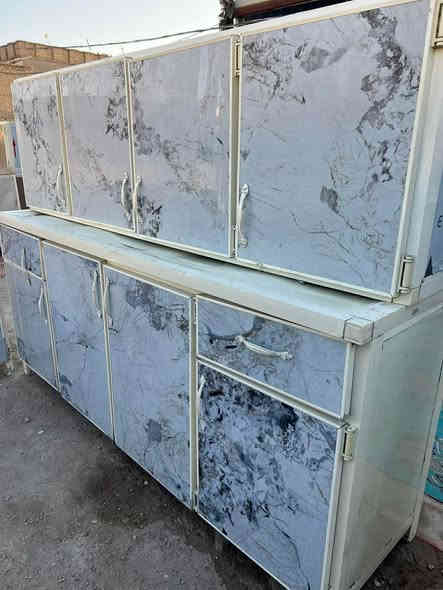 كاونترات مستعمل نظافه فوووول 
العنوان الخضر وعندي توصيل 
***********واتس
