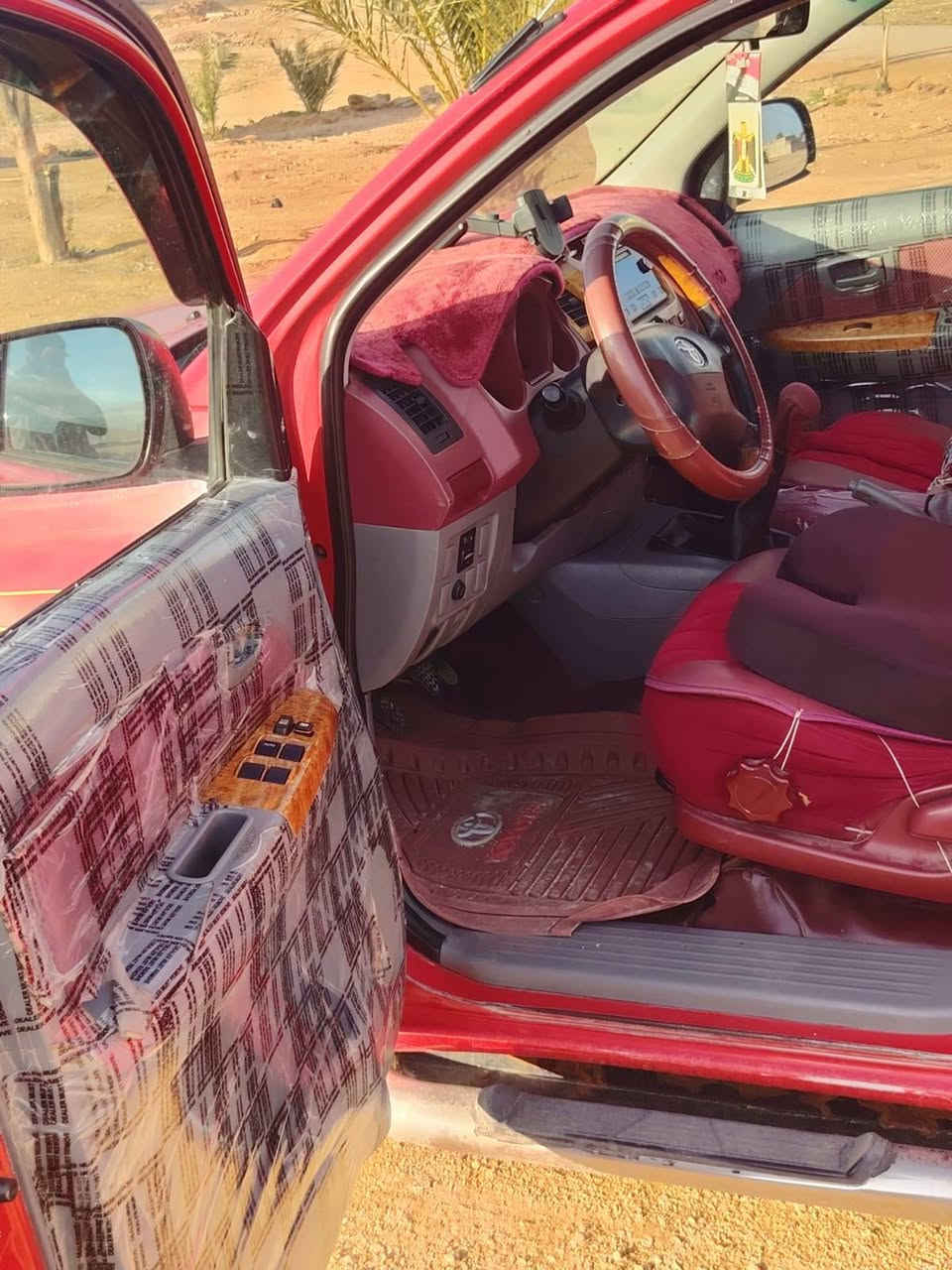 للبيع تيوته فلاونزه كويتي مكفول كفاله عامه الفين 2009رقم ديقار بسمي انكليزي تحويل  ثاني يوم مكان كربلاء حصن الخيضر رقم الهاتف ***********السعر 145او بيها مجال
