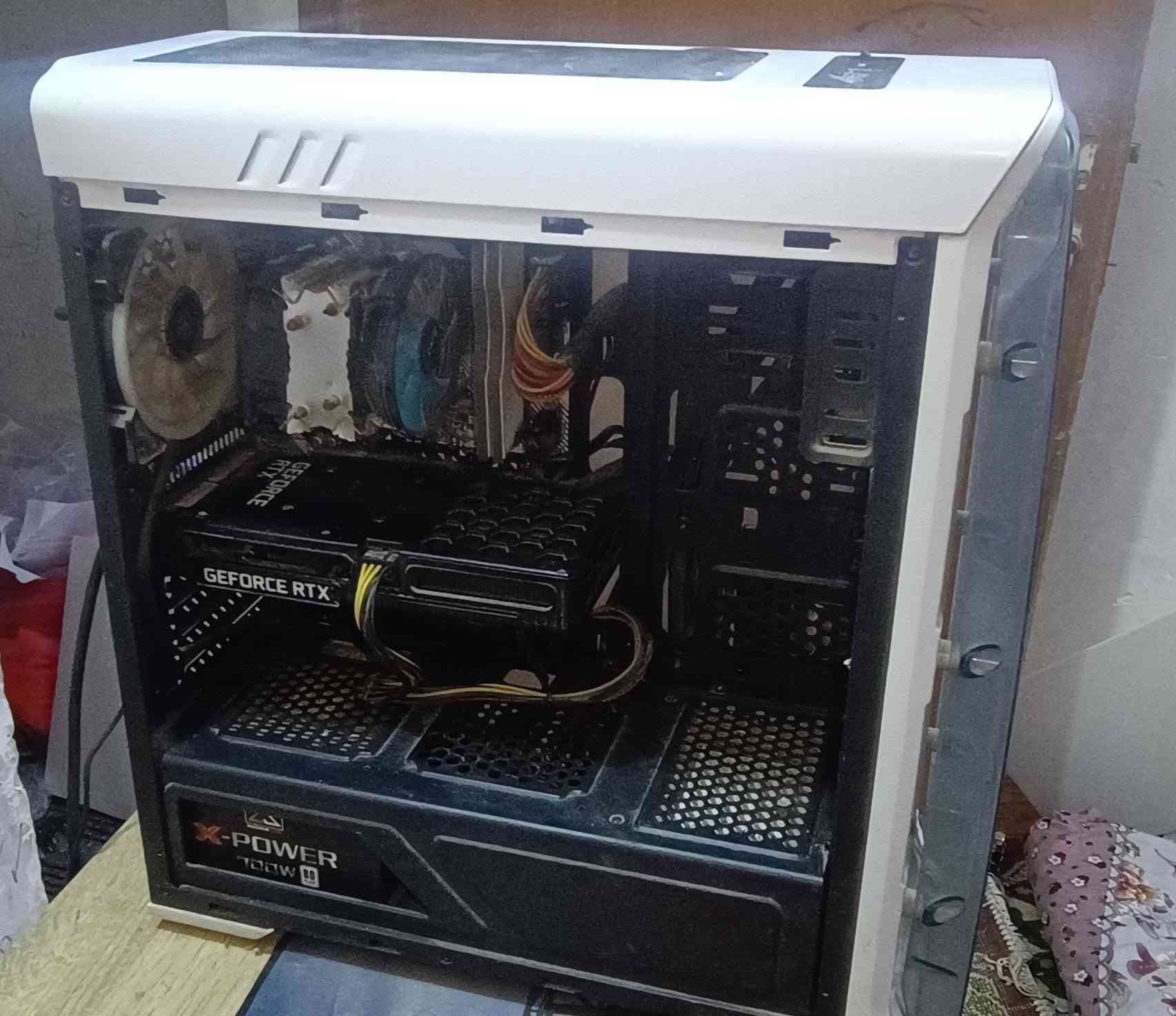 تجميعة للبيع
مواصفاتها :

CPU : AMD R5 3600 3.6GHz

GPU : RTX 3060 12GB

RAM : T-FORCE , 16GB , 3200MHz

POWER SUPPLY : X-POWER 700W

Motherboard : ASROCK B450M-HDV R4.0

شاشة سامسونك 
بجودة 1920x1080
ومعدل تحديث الشاشة 60Hz

والكيس ابيض بيه ثلاث مراوح امامية
ووحدة خلفية 
بدون غطاء

___
مدة الاستعمال ثلاث سنوات 

السعر 825,000 ألف
بابل - حلة - حي المهندسين


**إذا كنت صاحب هذا الإعلان وتريد حذفه لأي سبب، رجاءا أرسل رسالة إلى الدعم الفني**