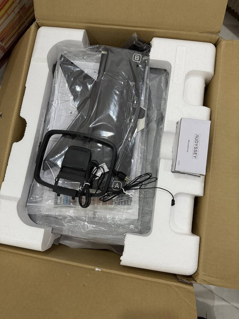 Denon AVR-2800h, 7.2 8K
جهاز جدا راقي، نظام دلباي اتموس، تلوين 8k، ٢٢٠ فولت، أخ جديد كامل ملحقاته، توصيل موجود


**إذا كنت صاحب هذا الإعلان وتريد حذفه لأي سبب، رجاءا أرسل رسالة إلى الدعم الفني**