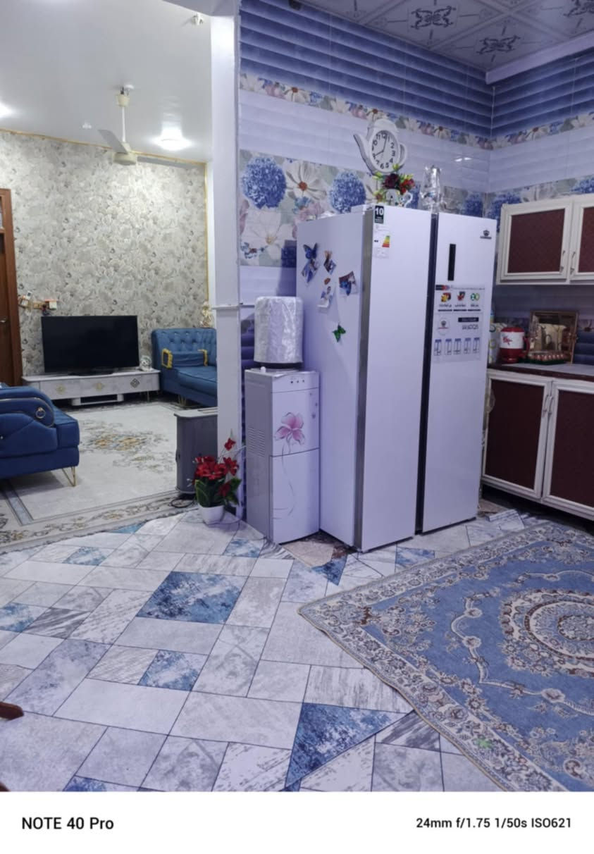 ⭕ يتوفر مشتمل للبيع في منطقة الخاجية قرب علاء ماركت .
♻️ مساحة المشتمل 100م . 

♻️ ( الواجهة 5 × 20 النزال )

♻️ المشتمل المشيدة في العام 2020

♻️ عرض الشارع 20م . 

المشتمل المشيد من طابقين ::

⚜️ يضم الطابق الاول استقبال وهول ومطبخ وغرفة نوم وصحيات . 

⚜️ يضم الطابق الثاني غرفة نوم وهول وصحيات وسطح . 

لمعرفة السعر الاتصال على الرقم 

‭0771 187 3318‬
