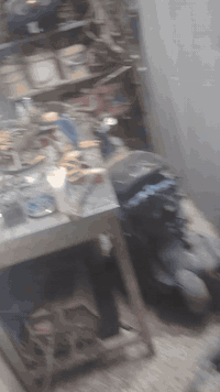 لبيع شغلة  بس يتدهة باتري   وكلج امامي تعبان  غراصة موجودة  مال لعب   ...