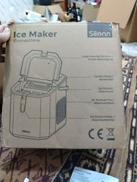 صانعه ثلج • بقفل