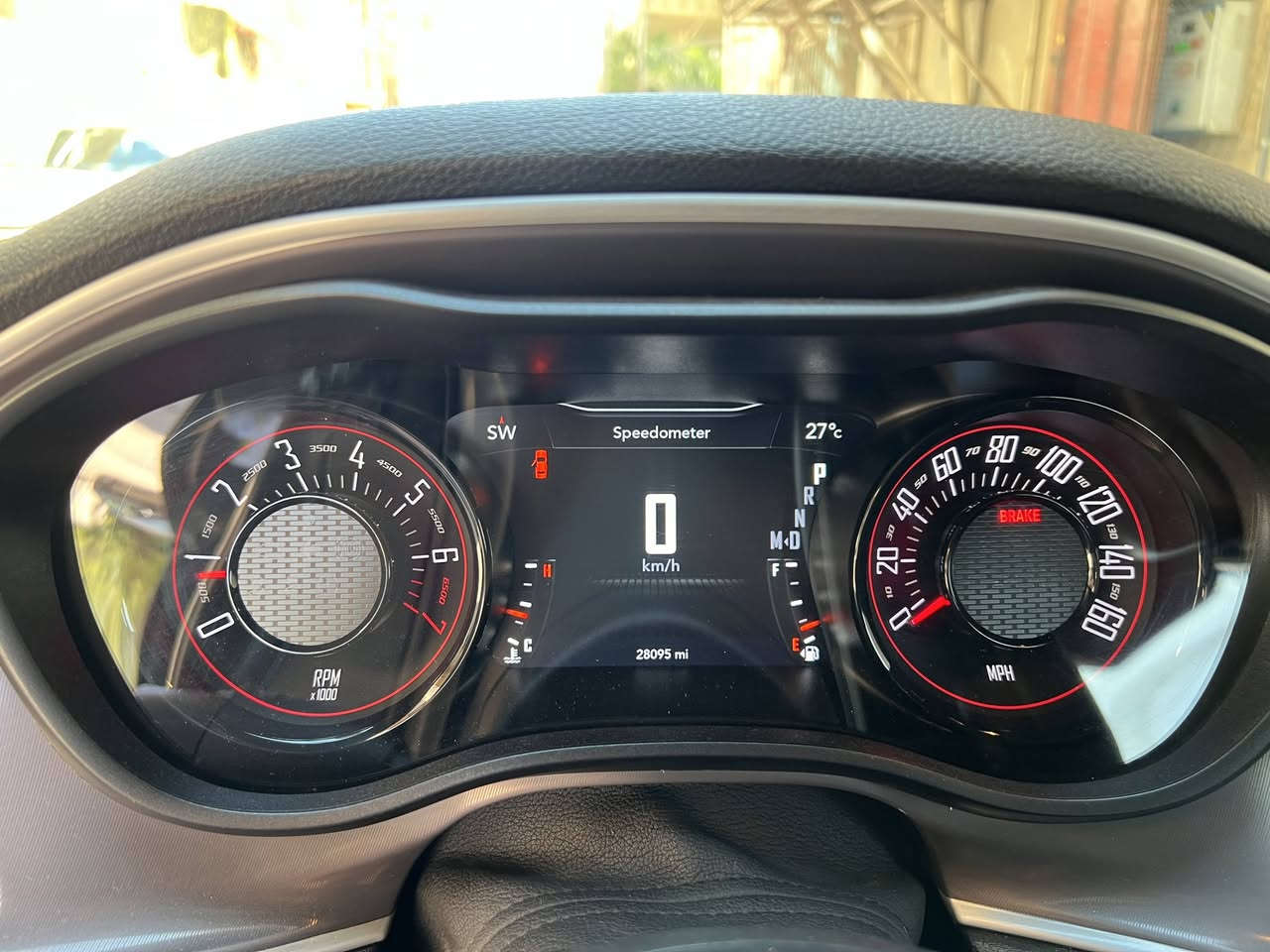 السلام عليكم
دوج جالنجر SXT للبيع 
موديل 2022 وارد امريكي 
ماشية 28 الف ميل 
ضرر خفيف فقط البونيد ودعاميات مبدلة
لغود وشواصي كلها بلادية ضربة ما واصله للراديتر
ايرباكات دواخل كلها سليمة سياره جديدة 
رقم سياره اربيل ومكانها بغداد / الكرخ 
رقم الشاصي موجود بالصور وصور الحادث 
سعرها 205
 ورقة للأتصال ***********
