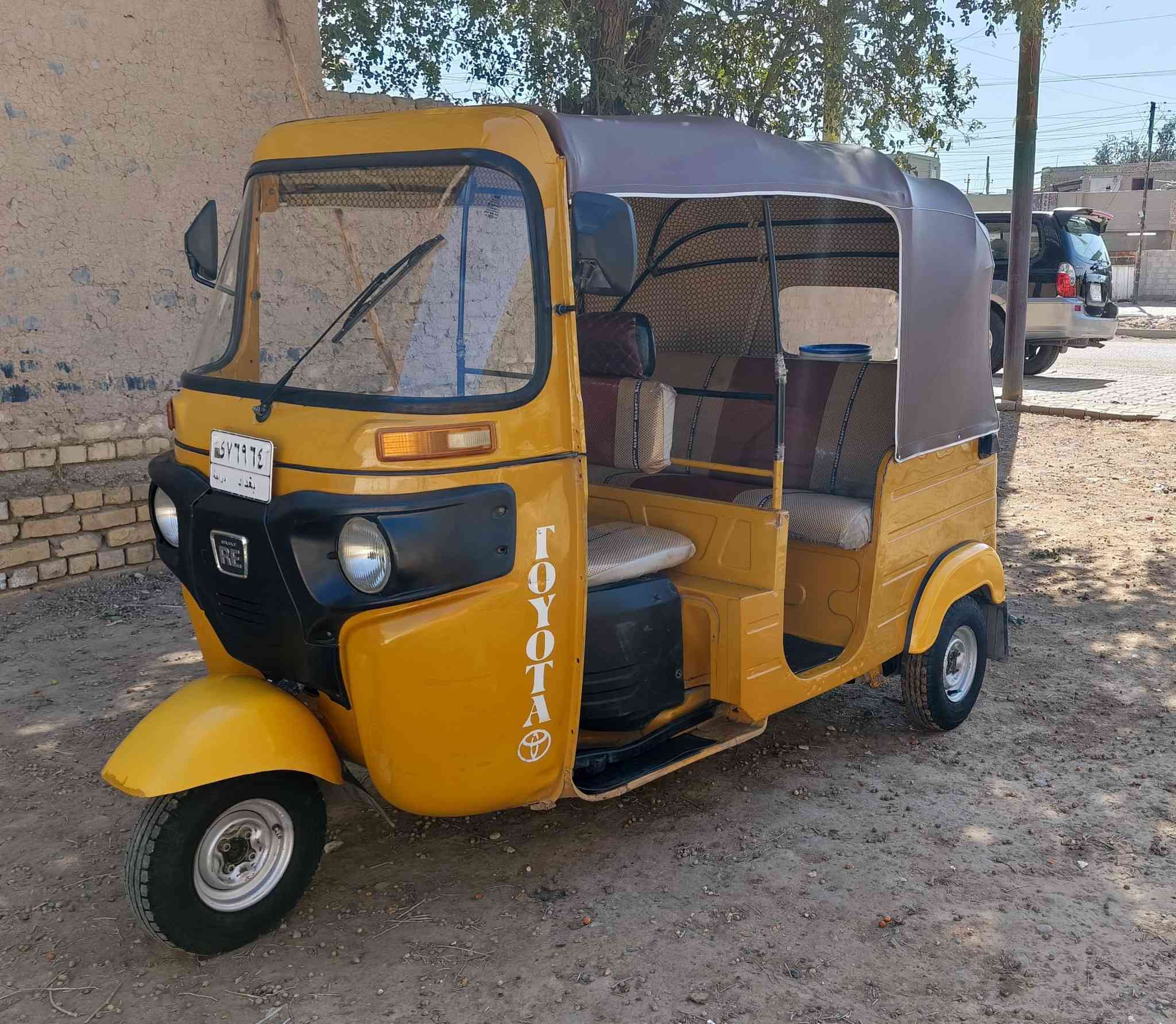 السلام عليكم تكتك 20شهر 12 رقم وسنويه باسمي تحويل ثاني يوم ماكينه خير من الله بيها ضربه بالصفحه يم قبق البنزين مرجع على البارد معمره دوس فقط تكتك جاهزه اي نقص ما بيها عنوان بغداد الحسينيه مال الراشديه *********** غير متواجد على النت
