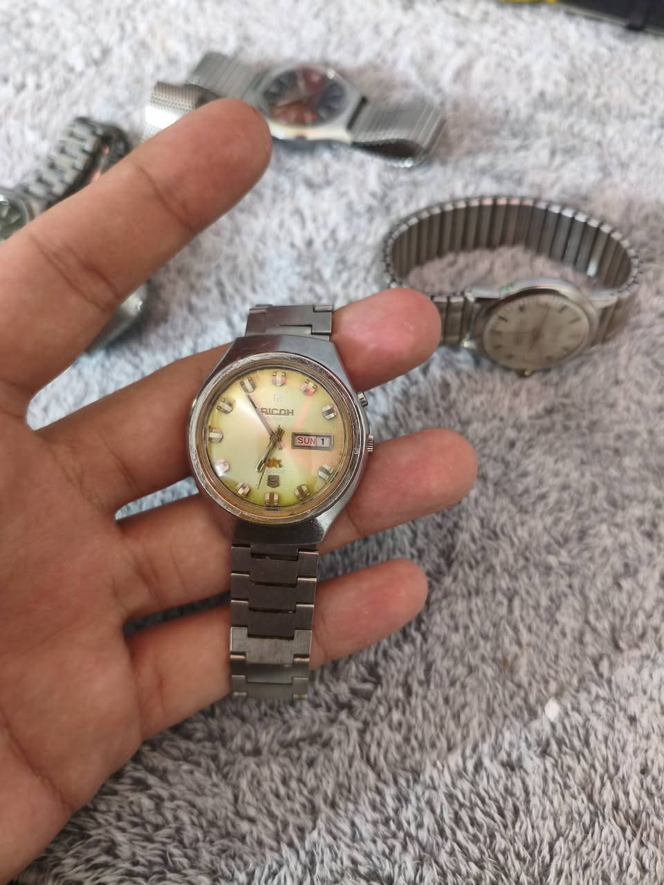 شغالات كلهن ريكو وستزن واورينت وسيكو 5 اليريد يجي خاص


**إذا كنت صاحب هذا الإعلان وتريد حذفه لأي سبب، رجاءا أرسل رسالة إلى الدعم الفني**