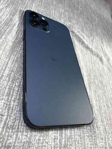 ايفون 12 برو ماكس للبيع شاشه بيها خطوط بس شغاله 100‎%‎ بطارية 76 مامفتوح الجهاز  ذاكرة 256
سعر 350 الف قفل مكاني بغداد الدورة 
***********
