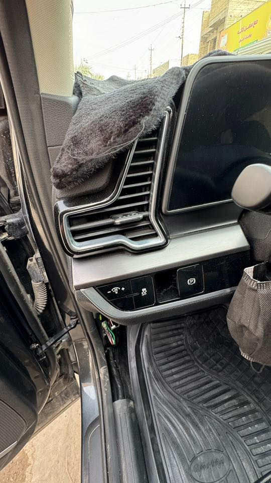 سلام عليكم ...
كيا سبورتج موديل ٢٠٢٥ وارد امريكي فئه EX النص مواصفات :
بصمه تشغيل
بصمه ابواب
تشغيل عن بعد 
اشاير مري 
لايتات لد عدستين 
ويل ١٨ كروم 
تدفئه كشنات اماميه 
كشنات جلد 
كراسي كهرباء 
شاشه متصل كامل ١٢ انش 
سايد بريك بصمه 
رادارات ٣٦٠ 
مانع انزلاق 
مانع انحدار 
اوتو هولد 
ماشيه ١٠ الاف فقط 
الحادث سياره موضح بالسونار فقط تبديل بنيد وبارد ربع الجاملغ الباقي كفاله عامه السعر خاص او اتصال
 *********** بغداد الشعب
