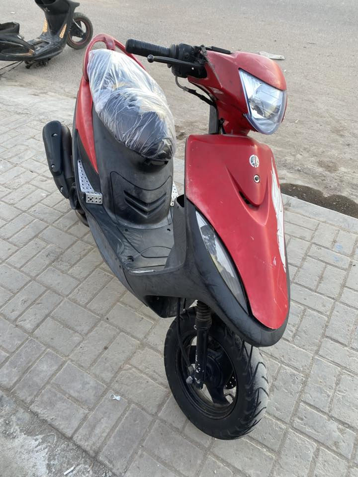 سلام عليكم  عدلة للبيع
دراجة كله بلادية من طول للطول 

مكينه مكفولة صوت. نضوح تبخير  (مكينه بلاد)

دراجة كهربائيات شغالة كلها شلع 

بيها بك لايت مال4 

وصالنصة صجمية بس

بريك امامي خلفي 

لايت عالي ناصي اشاير سكن كله شغال  

نكرة سلف. هندر كله شغال. 

قفل جنطة استيرن 

دراجة خرسة   ماينسمع صوته 

 السعر650 وبيها مجال حك الجية 

 اتصال ***********

واتساب ***********
