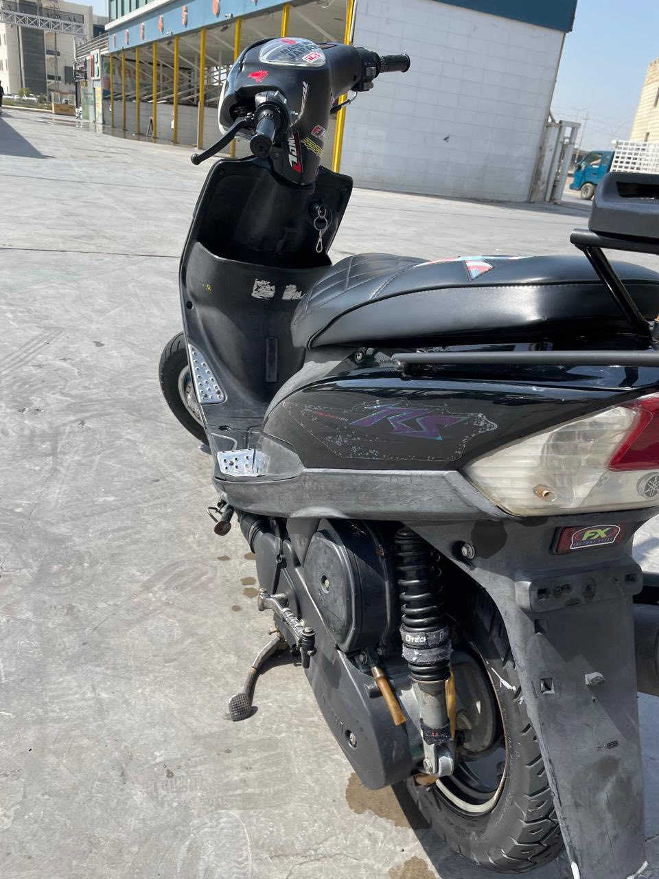 للبيع دراجة ماكس عدلة مرتبة اشاير لايت وبكلاتي  كلهن شغالة شلعة مرتبة حجم 49 بلادي سلف اصلي دراجة ما نقصها اي شي كفرات اصلية ابو ختم نكرة نسلف تشتغل سعر 500 وبيها مجال وتدلل 
رقم ***********
