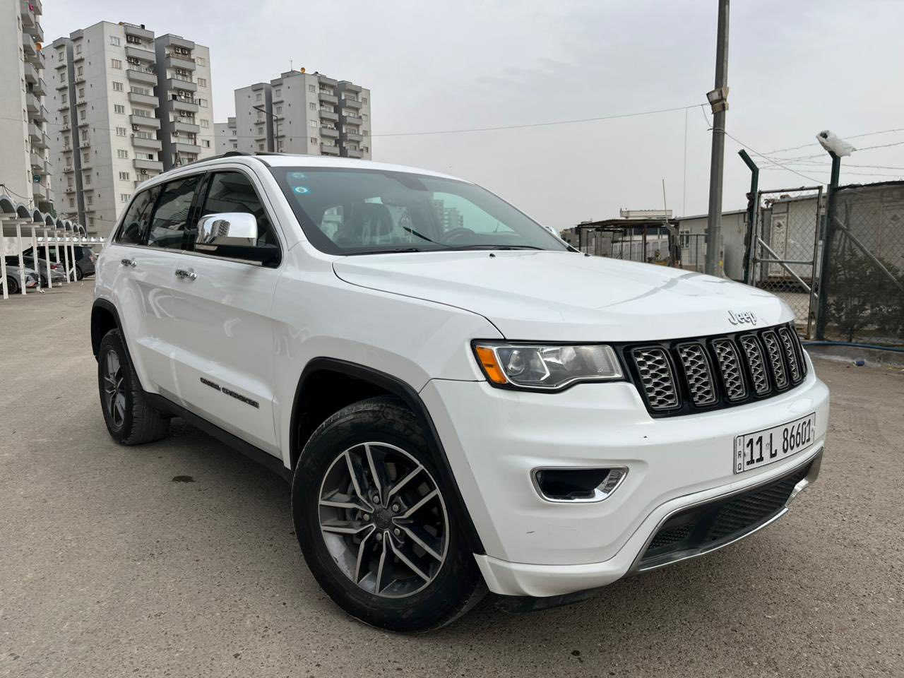 2020 لمتد فول رقم بغداد جديد بدون ارباك ماشيه 60 الف حادث جاملغ وباب بدون دواخل سياره جاهزه مكينه كير كفاله بلادي عنوان ناصريه *********** شاصي لغد مكفول
