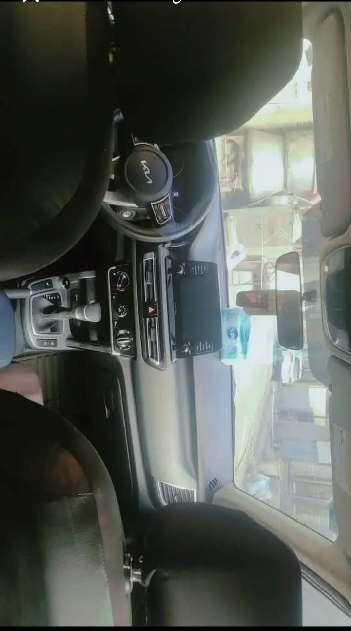 السلام عليكم
#للجميع كيا سلتوس موديل 2023
سعر 148 وبيها مجال 
أو مراوس جارجر أو اوباما
***********
